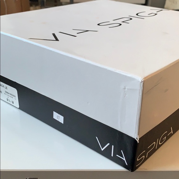 Via Spiga Benita Black Leather boots 8 1/2 booties - Picture 12 of 15